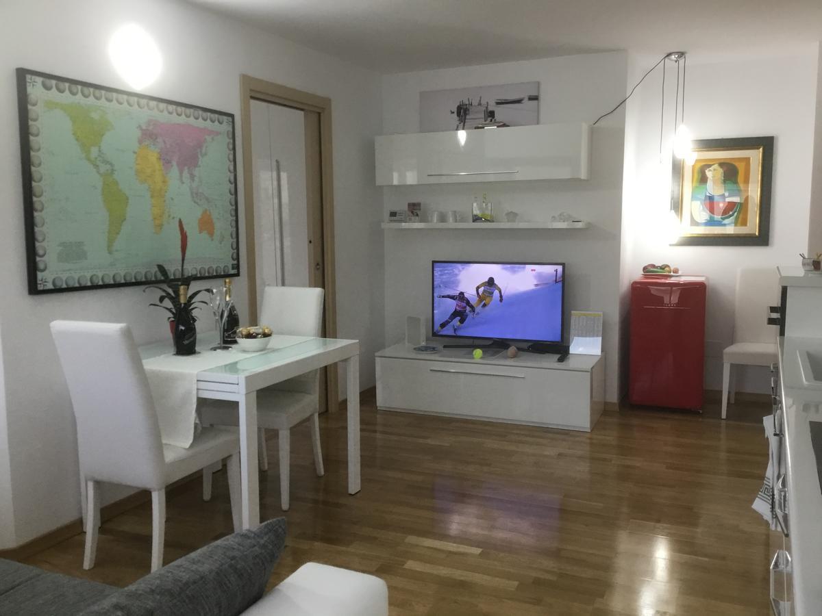 יאשי White Dream Suites מראה חיצוני תמונה