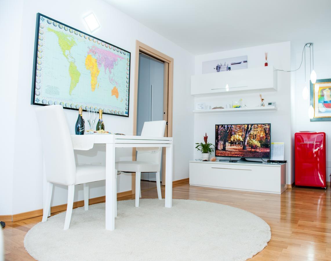 יאשי White Dream Suites מראה חיצוני תמונה